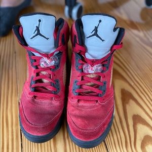 Air Jordan 5 “Raging Bull”